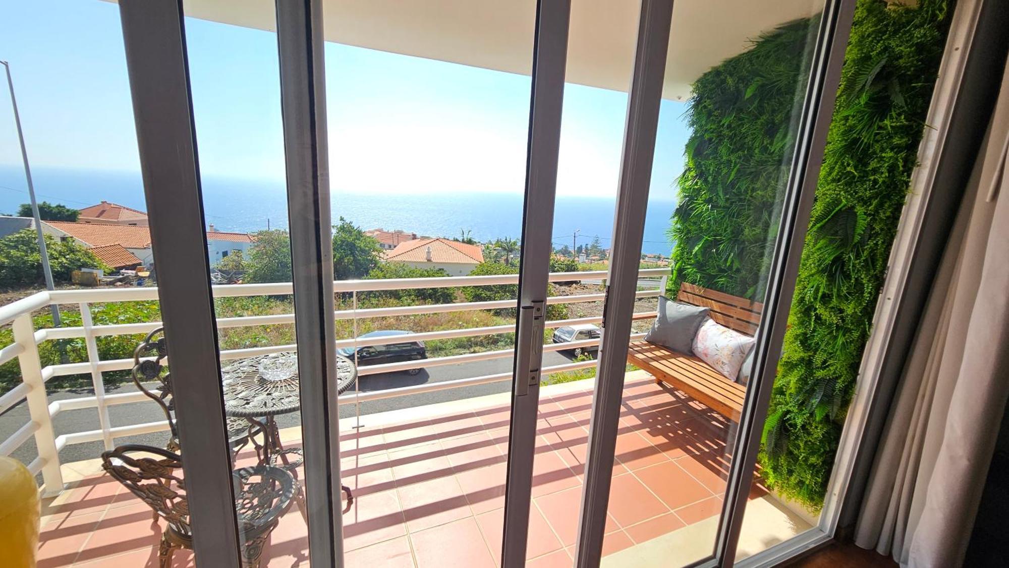 Seaview Relax Apartment Canico  Bagian luar foto