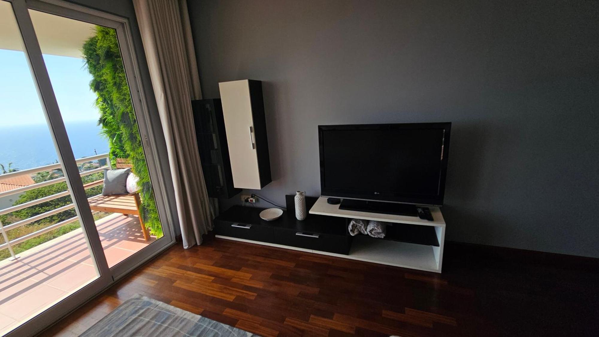 Seaview Relax Apartment Canico  Bagian luar foto