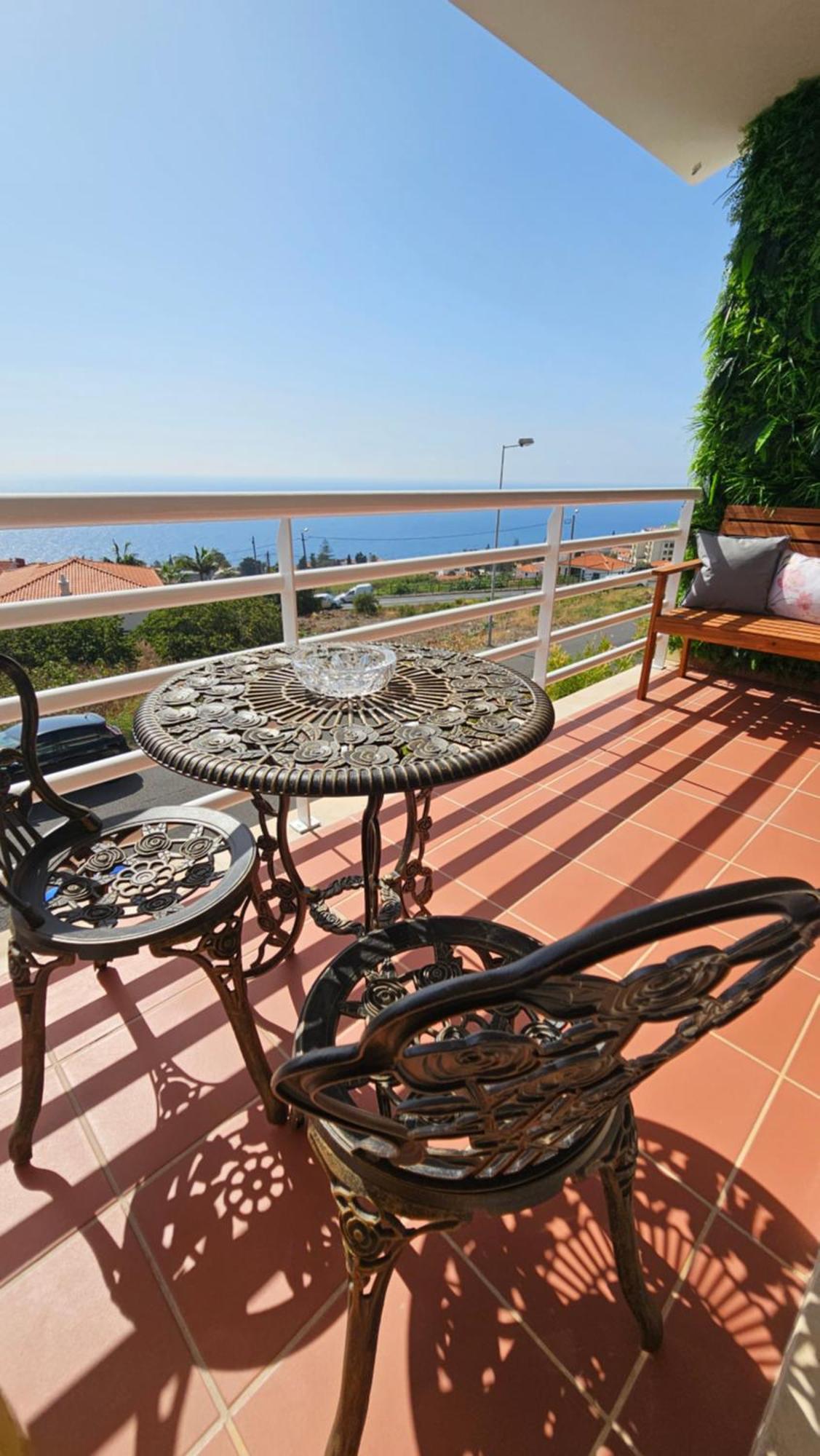Seaview Relax Apartment Canico  Bagian luar foto